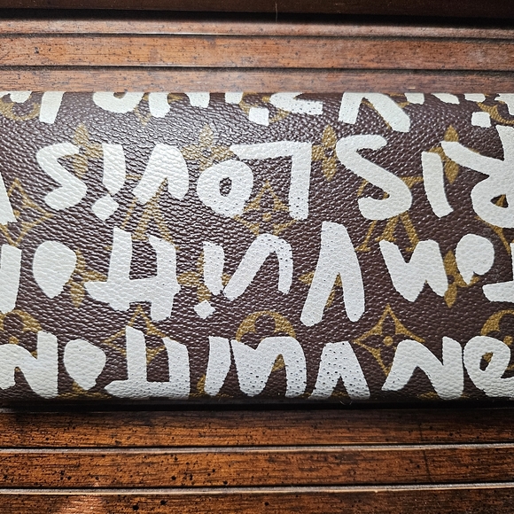 Louis Vuitton X Stephen Sprouse Graffiti Long Wallet - Picture 10 of 12
